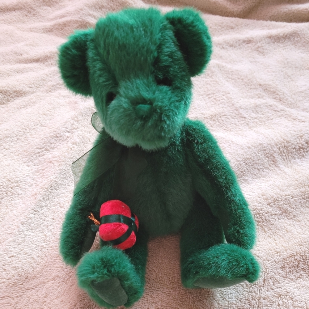 Gund 2004 yuleberry Christmas green bear teddybear